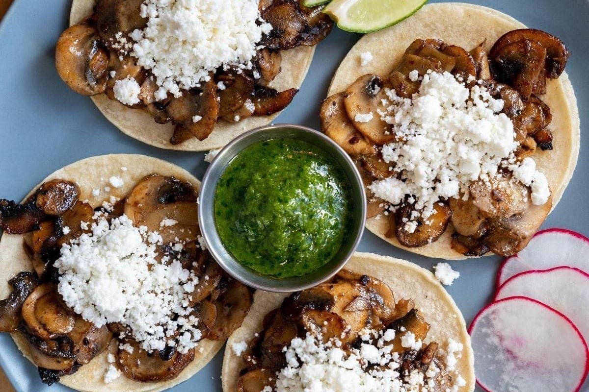 19 of the Best Restaurants in Edmonton Must Do Canada