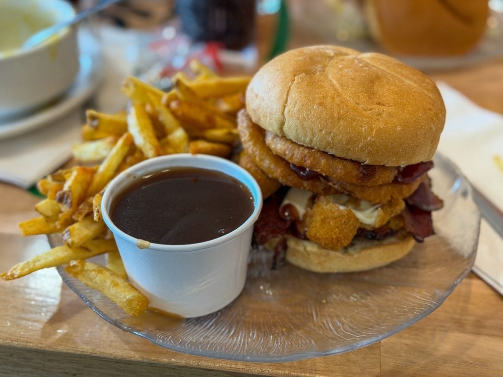 Where to eat in North Bay, Ontario.