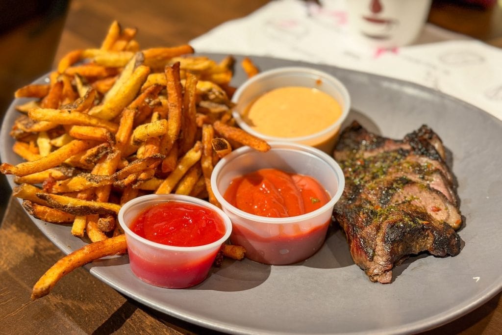 This is where to eat in Thunder Bay, Ontario.